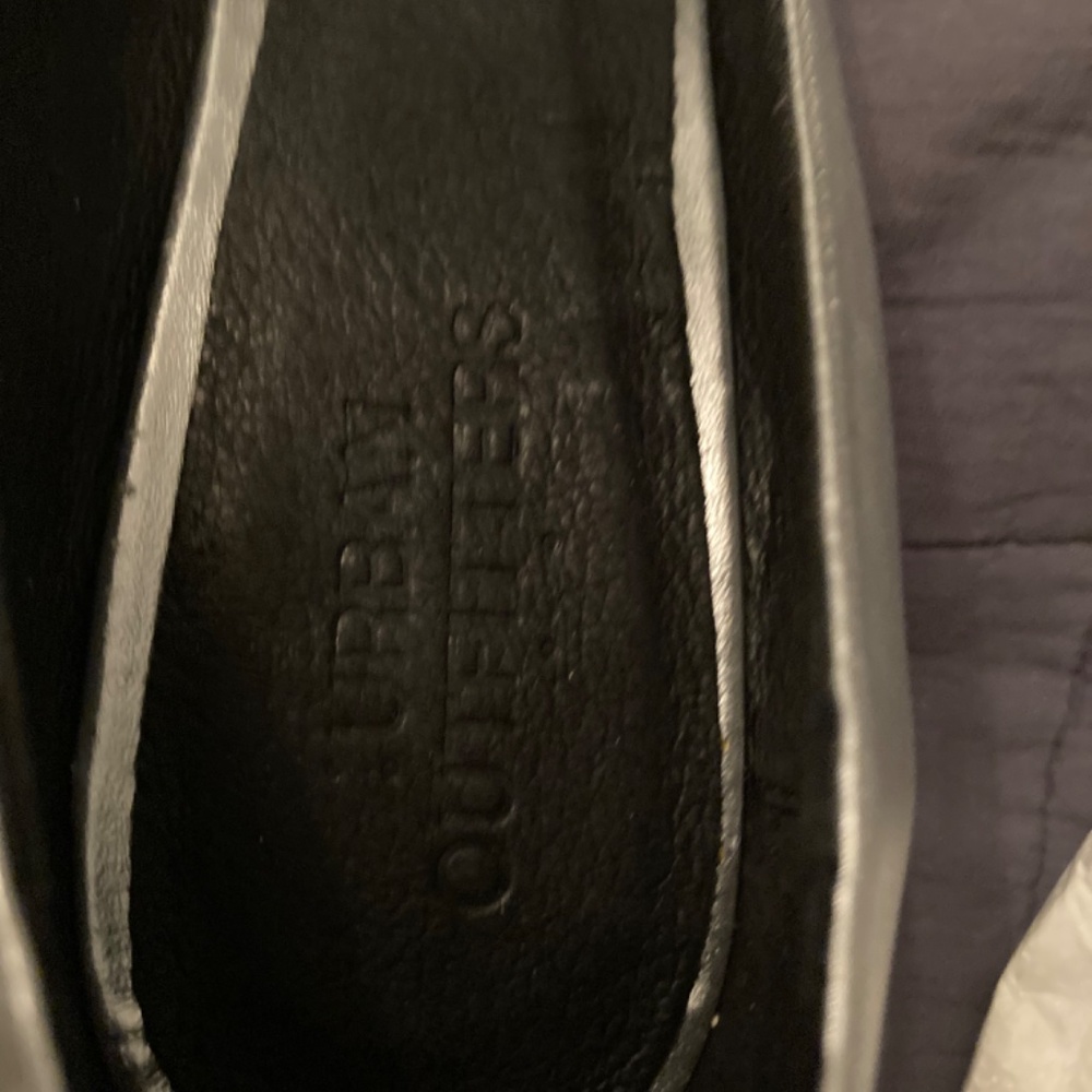 Urban Outfitters Silver Metallic Kitten Leather Heels 8 39 - Picture 8 of 8